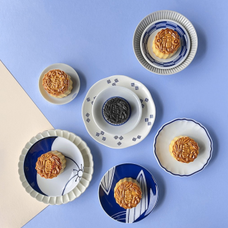 Mixed Box of 6 Gold Coins & Mini Mooncakes